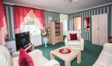 Фото номера Люкс с 1 спальней и сауной Мини-отель Katariina Guesthouse г. Раквере 10